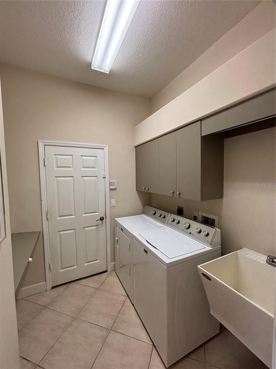 Image 29 of 40 For 132 Amora Avenue