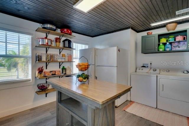 Image 7 of 18 For 209 Olympia Avenue