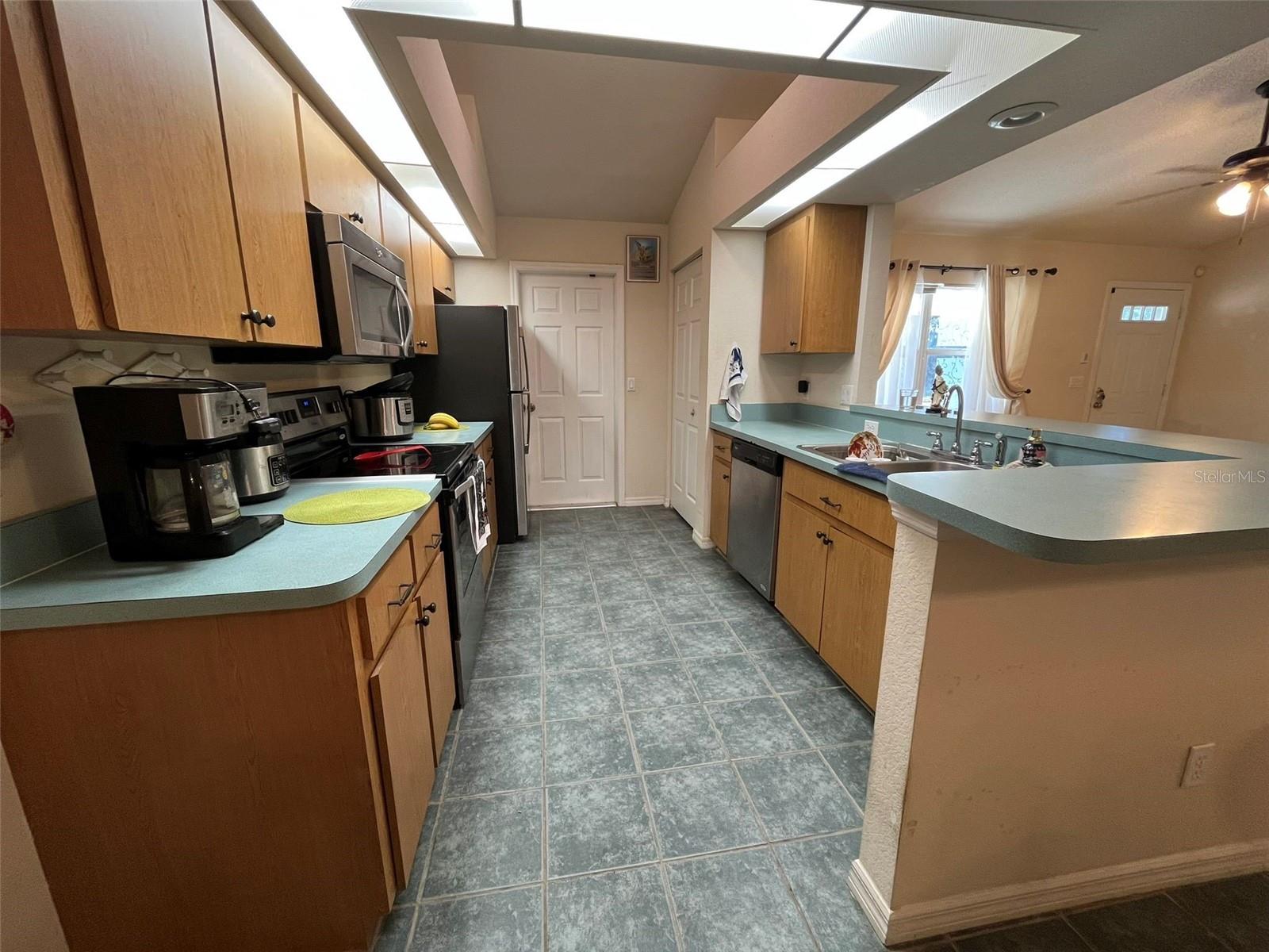 Image 10 of 24 For 4847 Luther Avenue