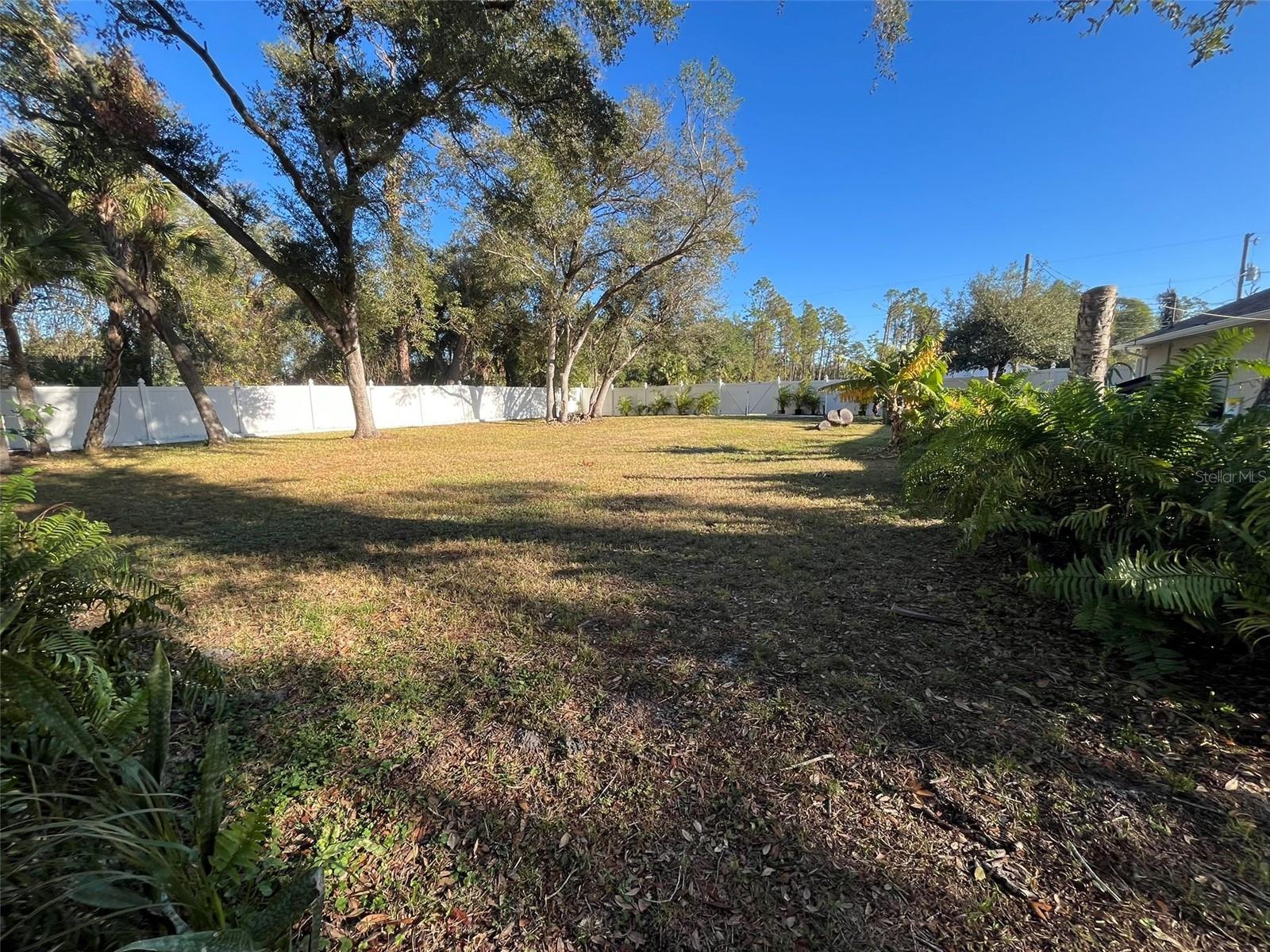 Image 5 of 24 For 4847 Luther Avenue