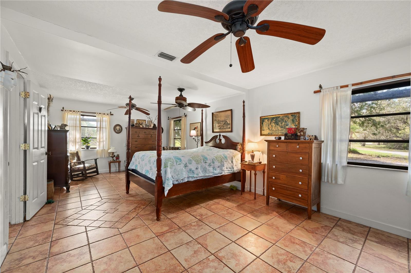 Image 27 of 63 For 32600 Serene Drive