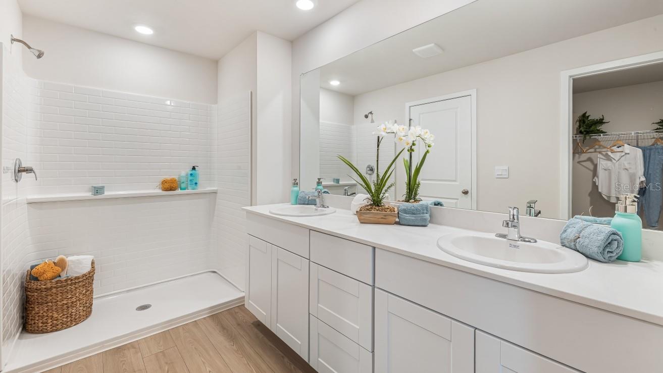 Image 11 of 16 For 26200 Sacred Lotus Lane