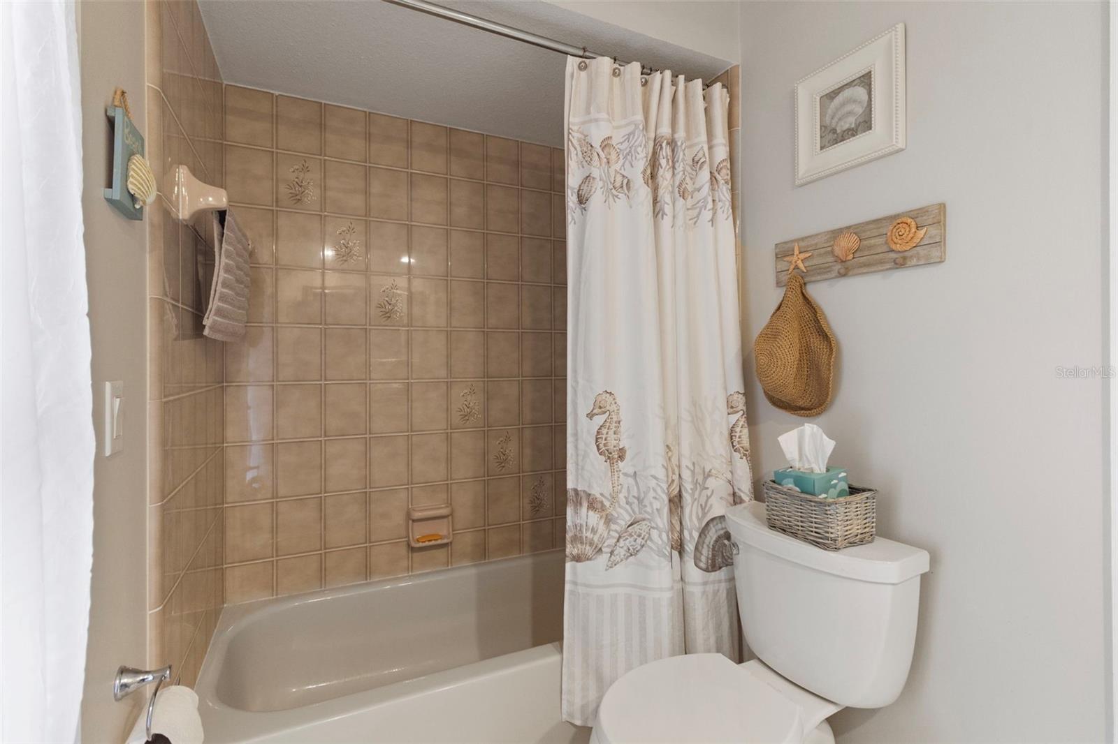 Image 30 of 61 For 22417 Glen Avenue