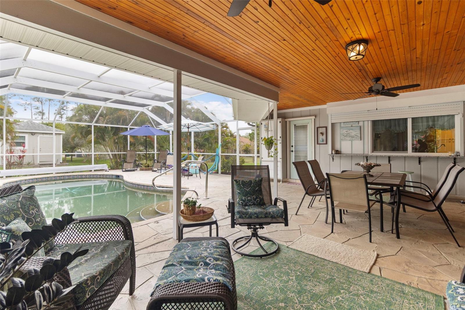 Image 34 of 61 For 22417 Glen Avenue