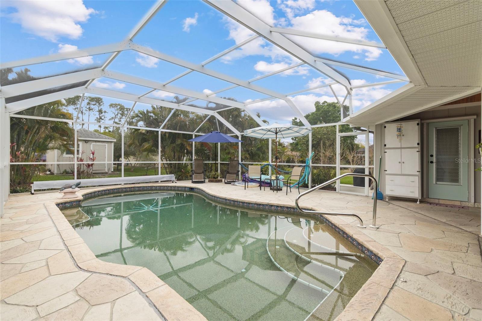 Image 35 of 61 For 22417 Glen Avenue