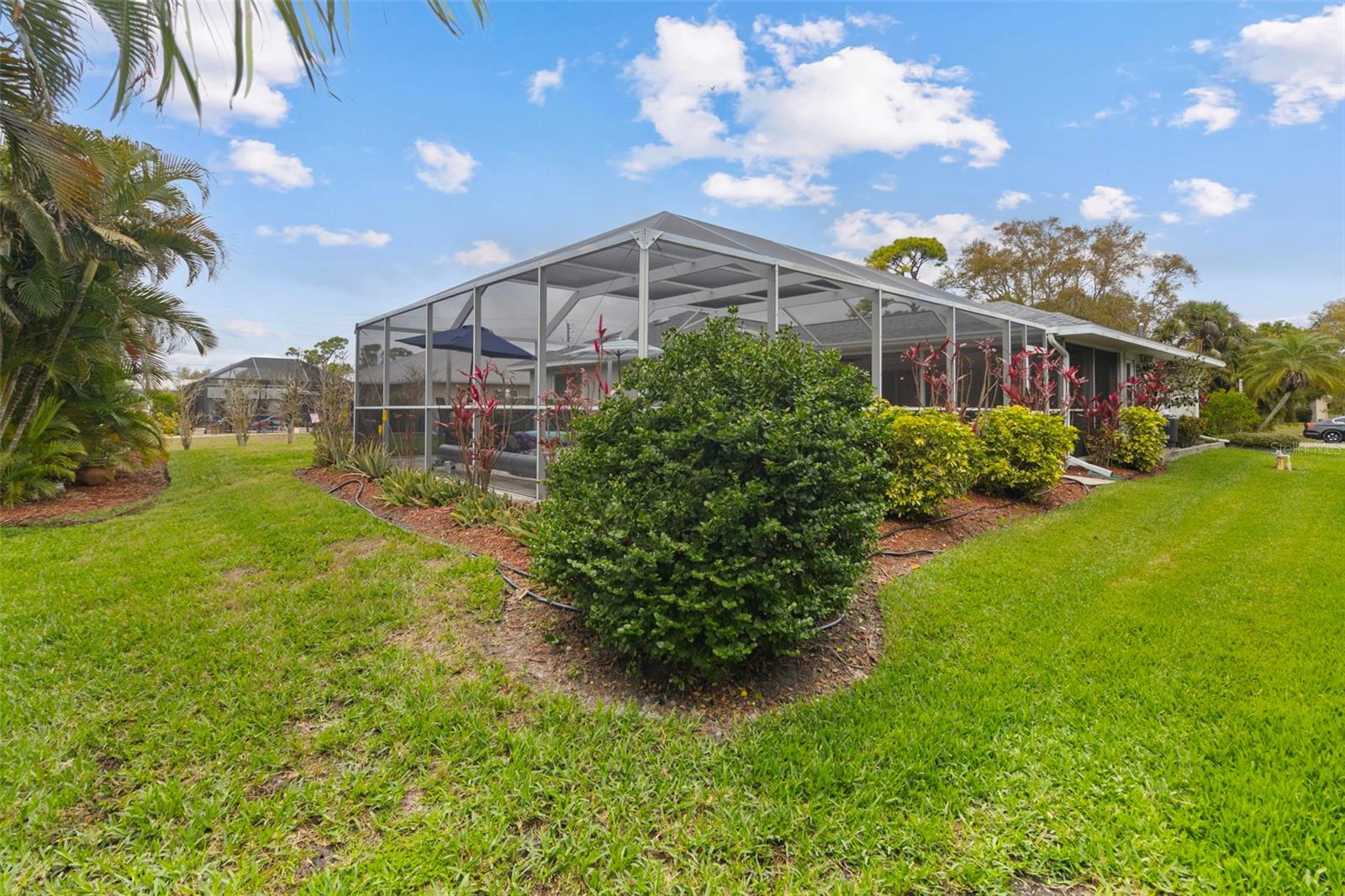 Image 39 of 61 For 22417 Glen Avenue