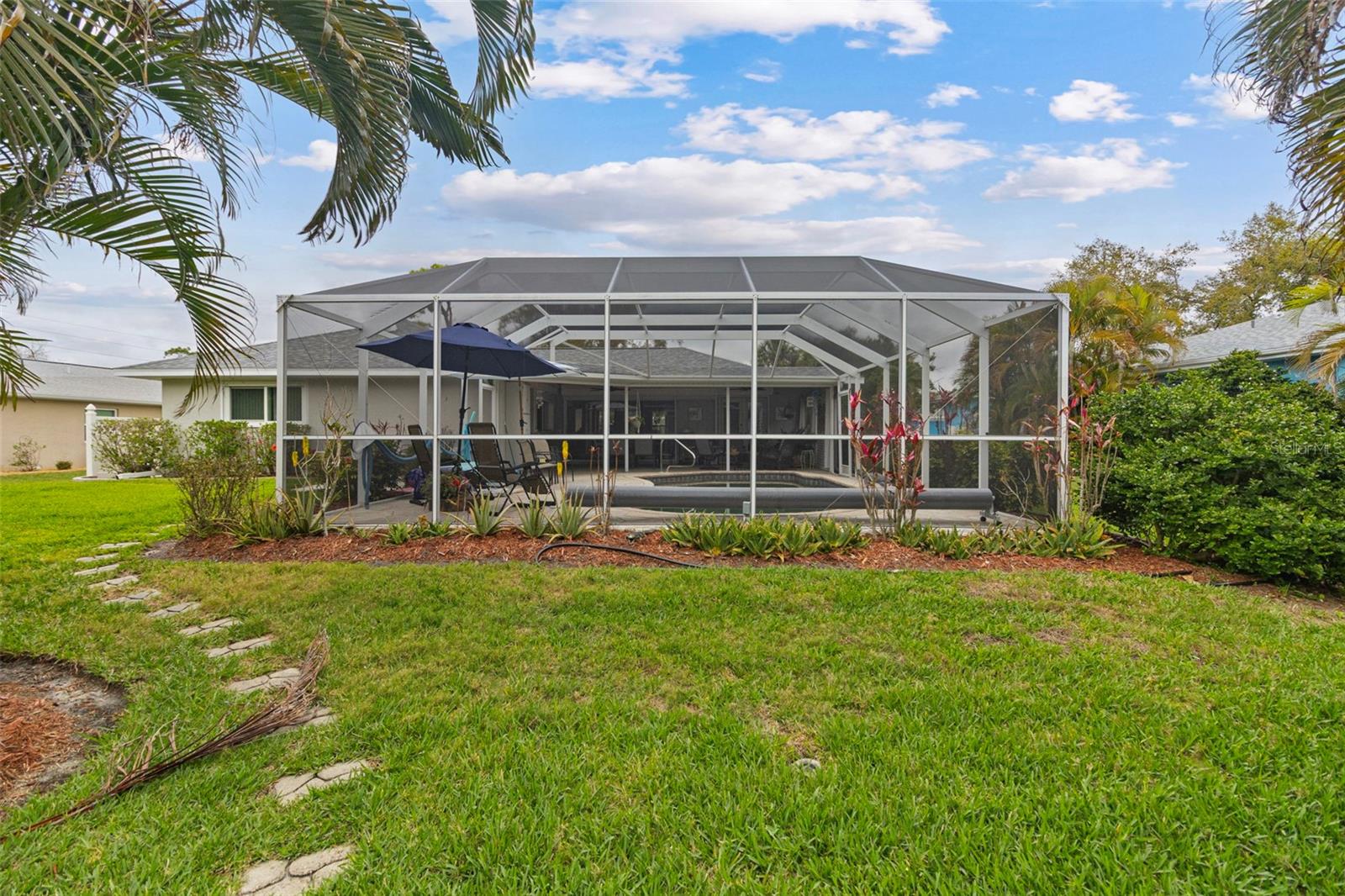 Image 40 of 61 For 22417 Glen Avenue