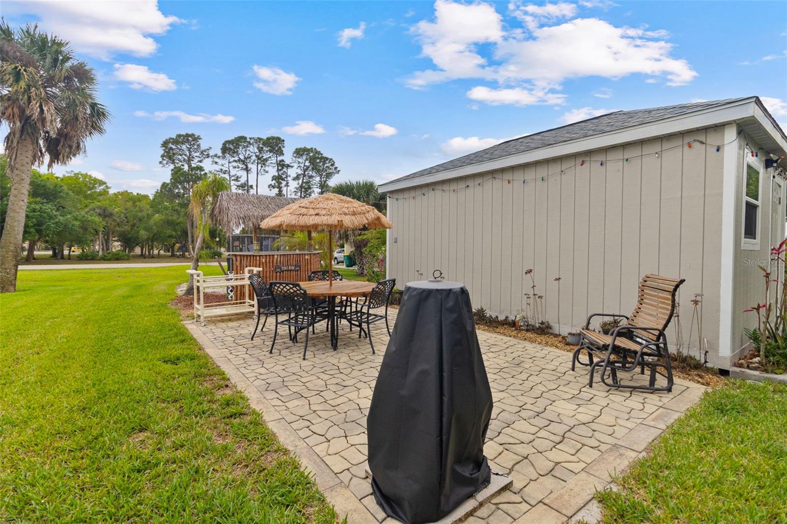 Image 44 of 61 For 22417 Glen Avenue