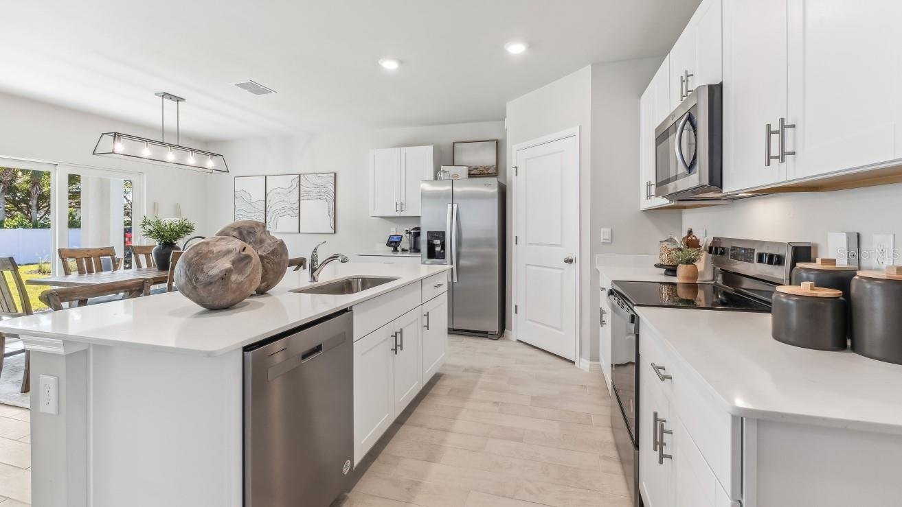 Image 6 of 15 For 26227 Coral Lakes Drive