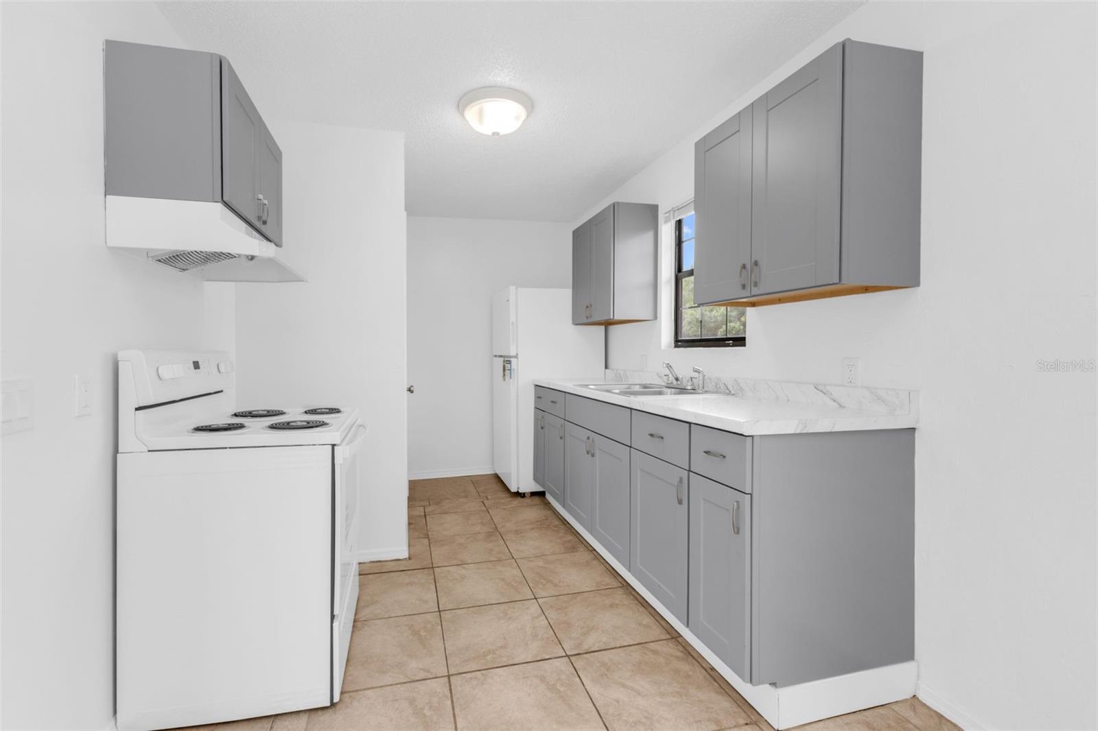 Image 11 of 34 For 1475 Ohio Avenue