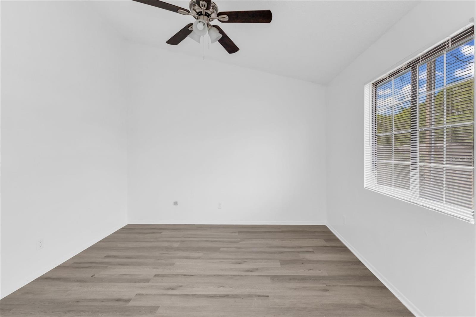 Image 18 of 34 For 1475 Ohio Avenue