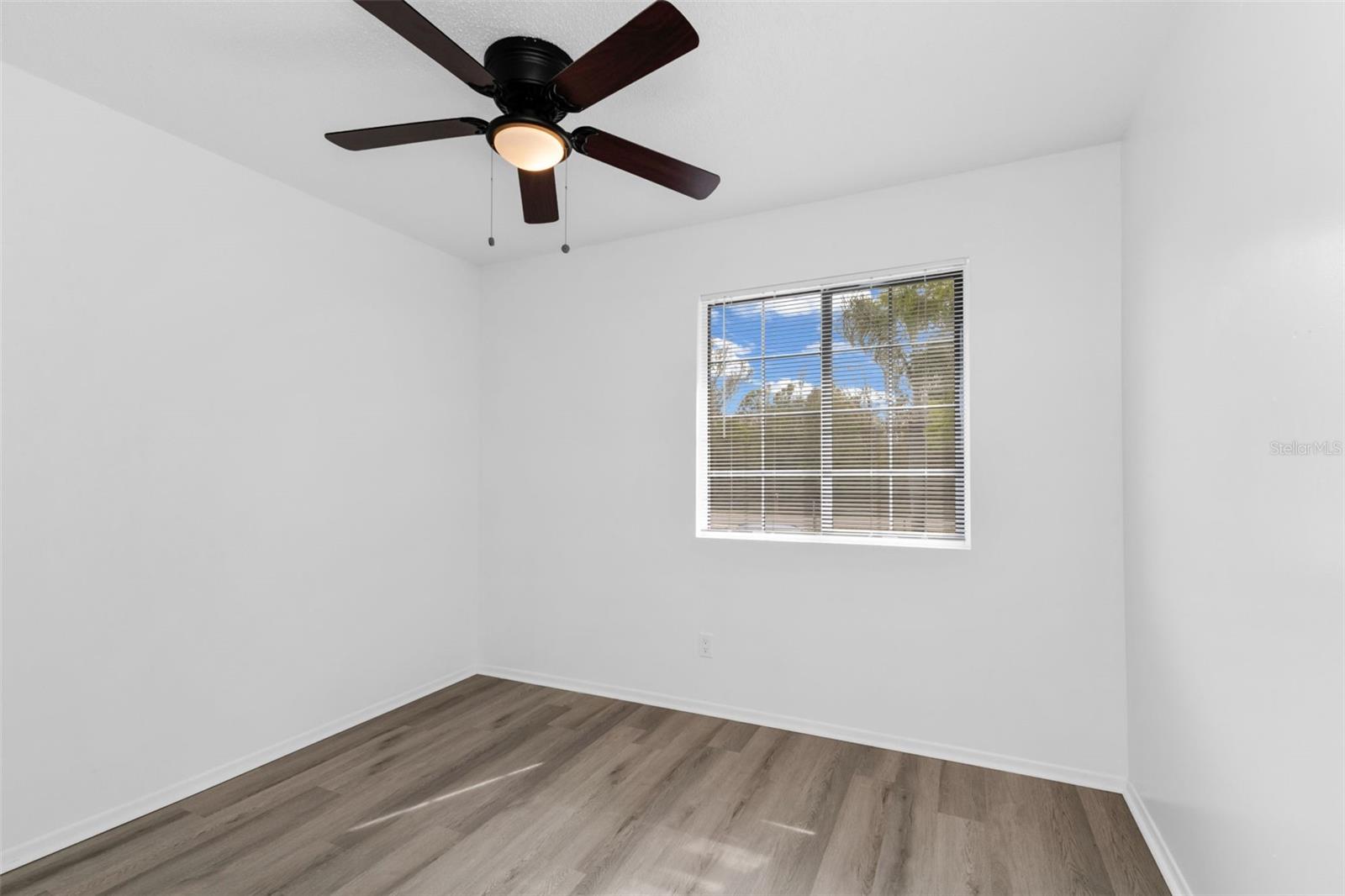 Image 23 of 34 For 1475 Ohio Avenue