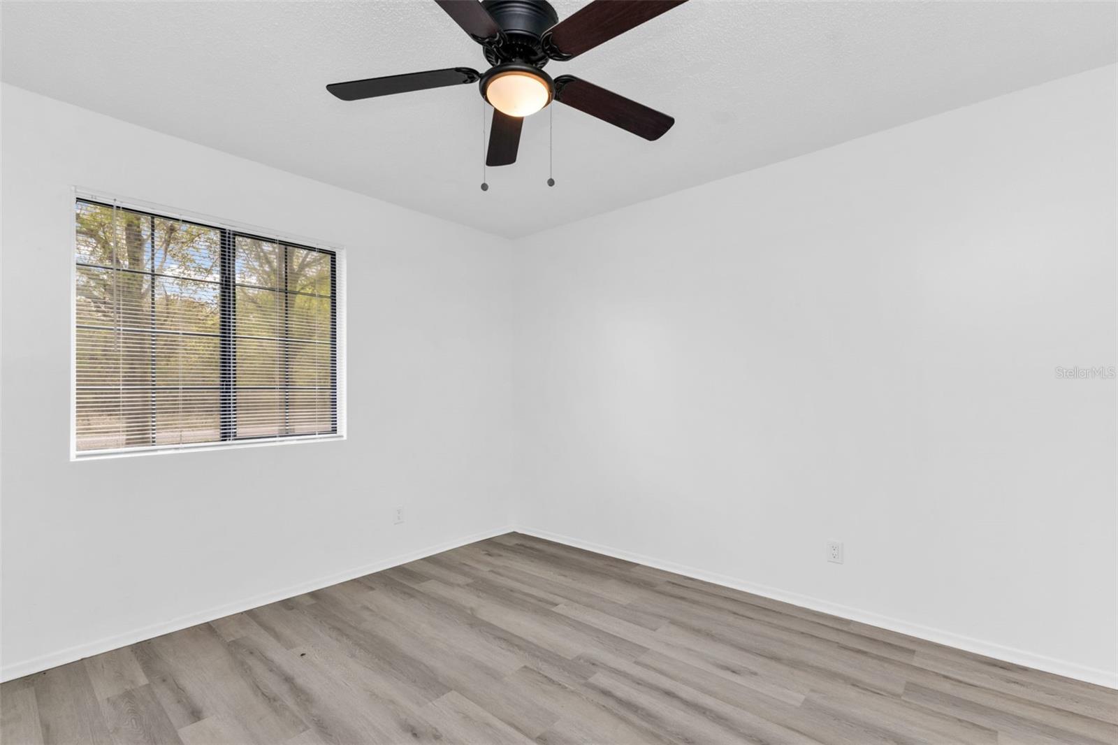 Image 27 of 34 For 1475 Ohio Avenue