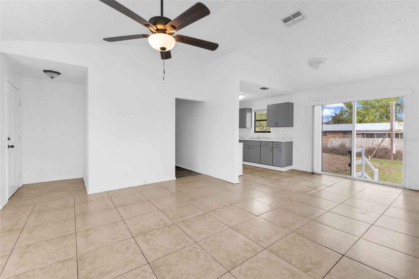 Image 4 of 34 For 1475 Ohio Avenue