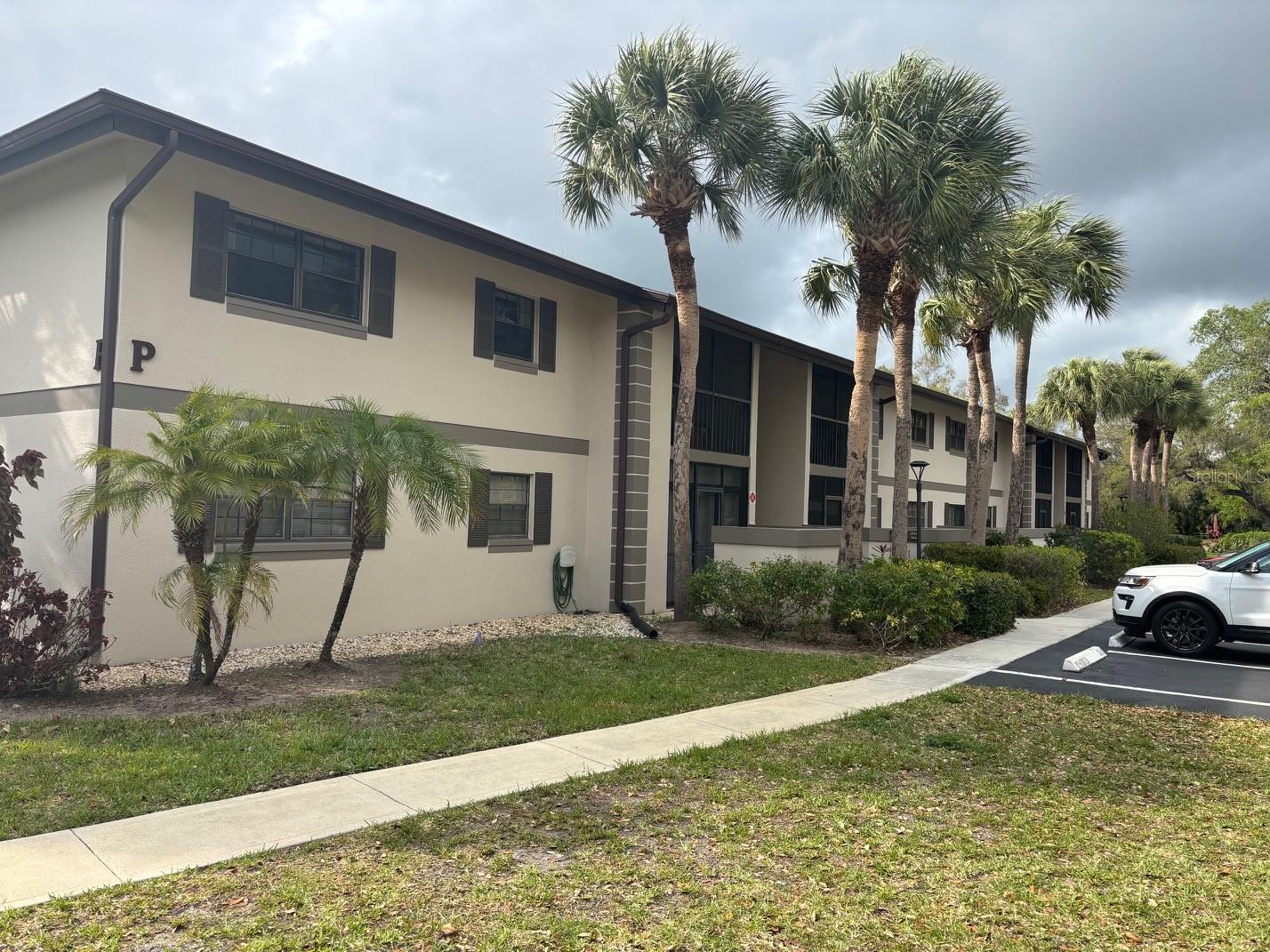 Image 3 of 28 For 1515 Forrest Nelson Boulevard P208
