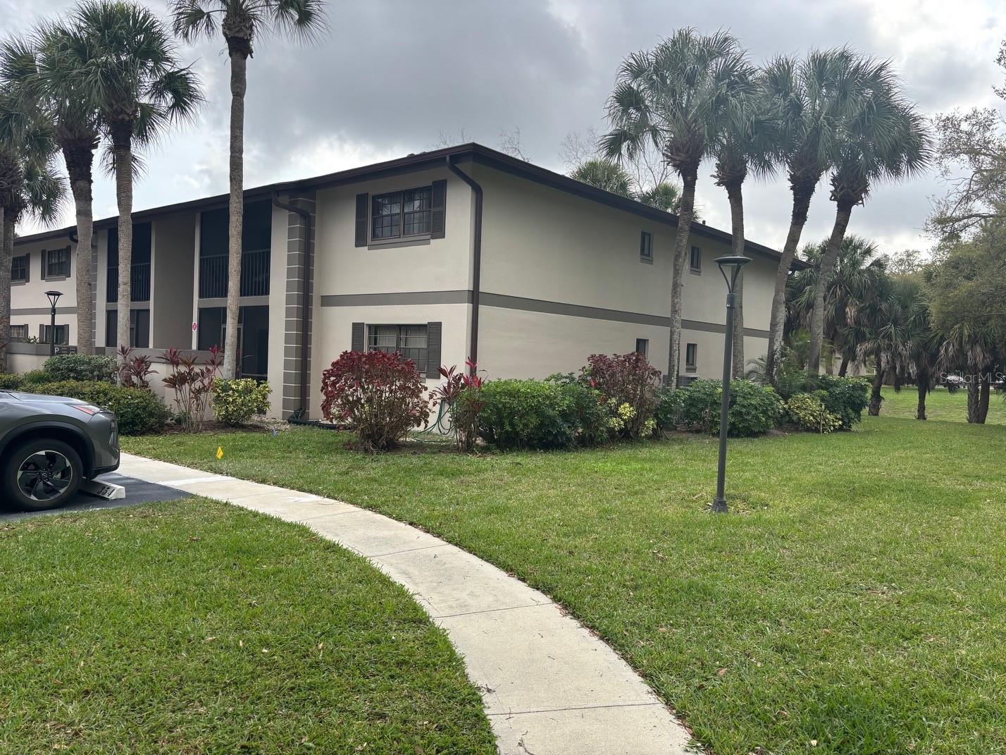 Image 4 of 28 For 1515 Forrest Nelson Boulevard P208