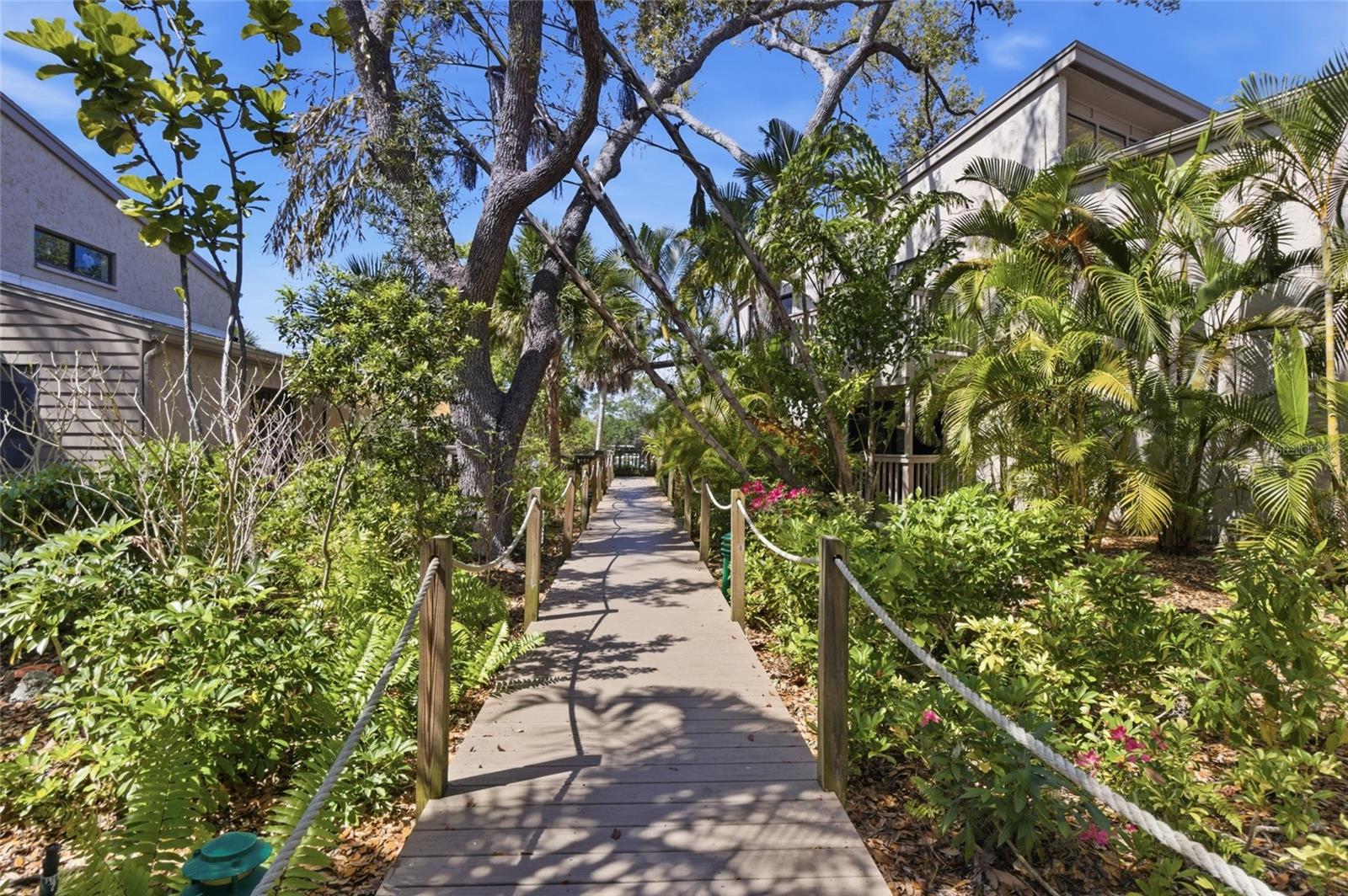 Image 37 of 44 For 1628 Clower Creek Drive 225