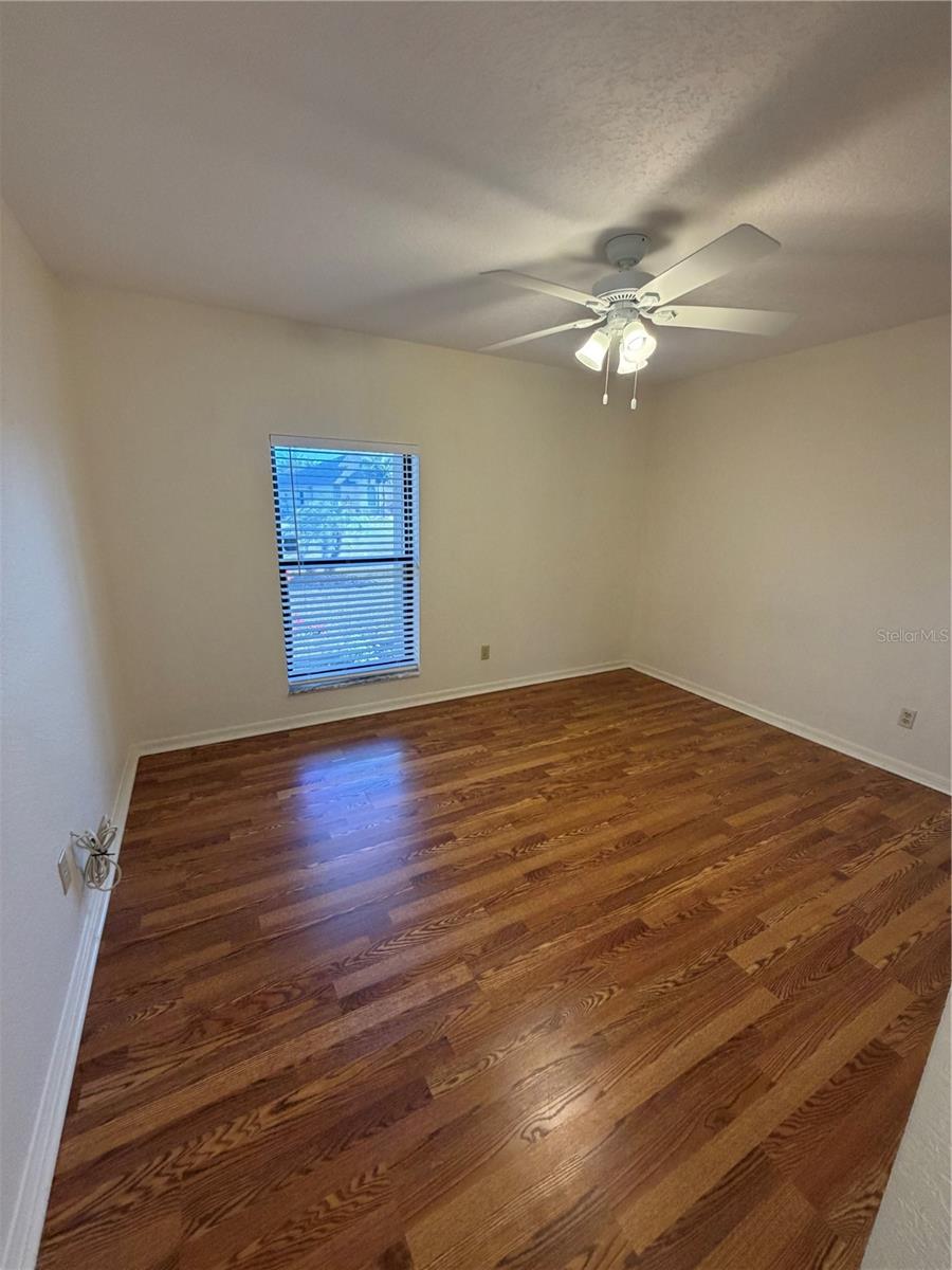 Image 15 of 21 For 1612 Blue Lake Circle