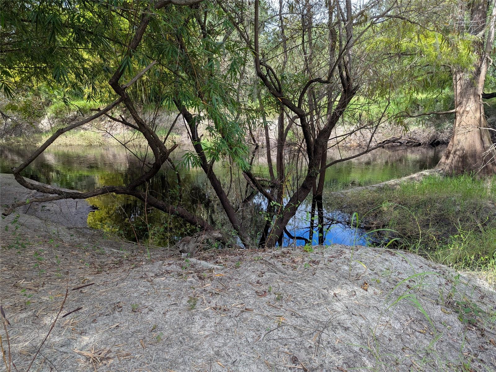 Image 2 of 18 For 7062 Crooked Creek