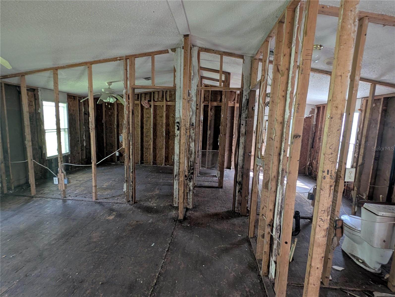 Image 8 of 18 For 7062 Crooked Creek