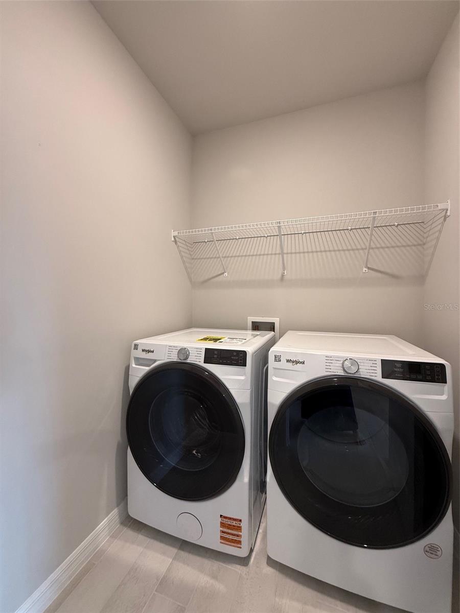 Image 18 of 27 For 9404 Sunbeam Circle