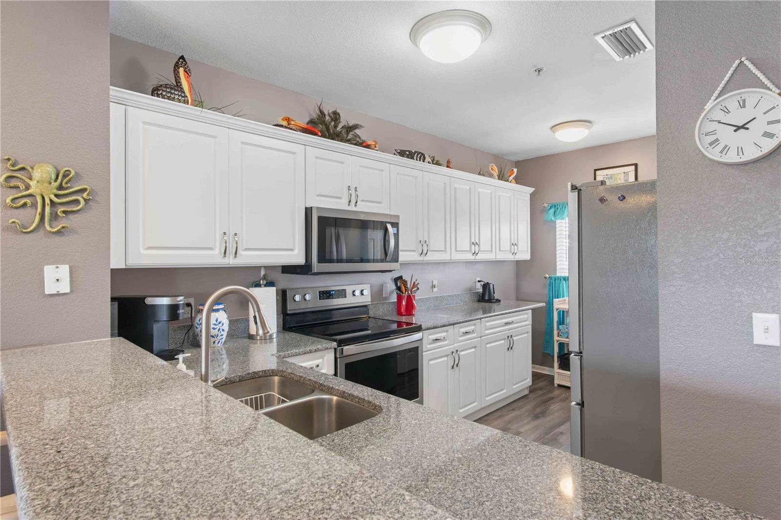 Image 12 of 54 For 19385 Water Oak Drive 304