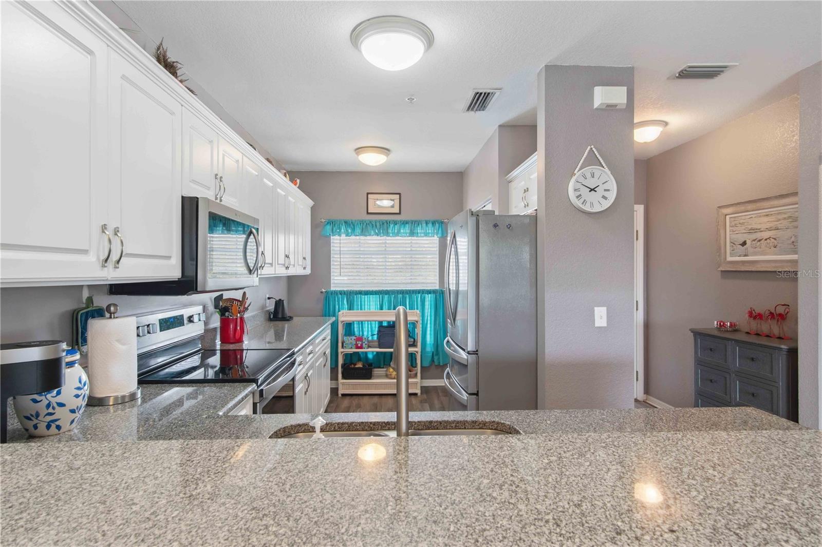 Image 16 of 54 For 19385 Water Oak Drive 304