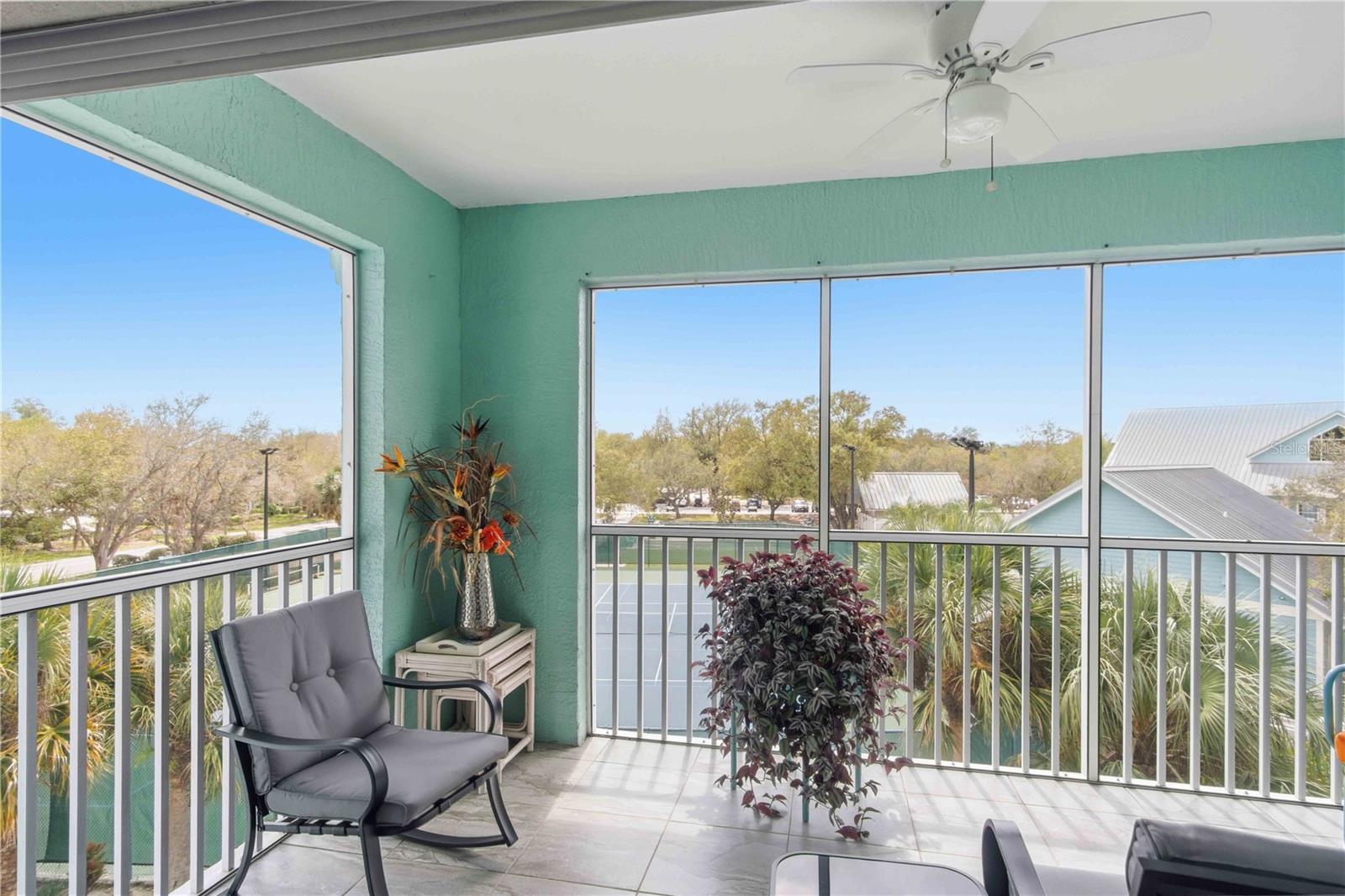 Image 20 of 54 For 19385 Water Oak Drive 304