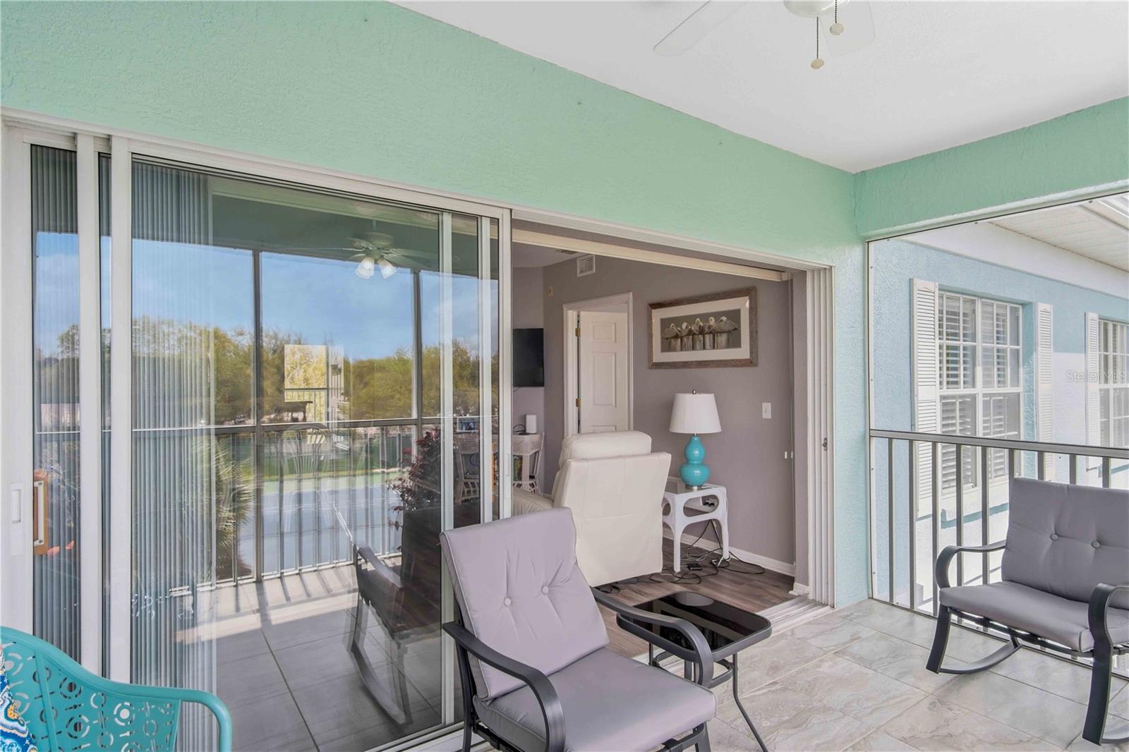 Image 24 of 54 For 19385 Water Oak Drive 304