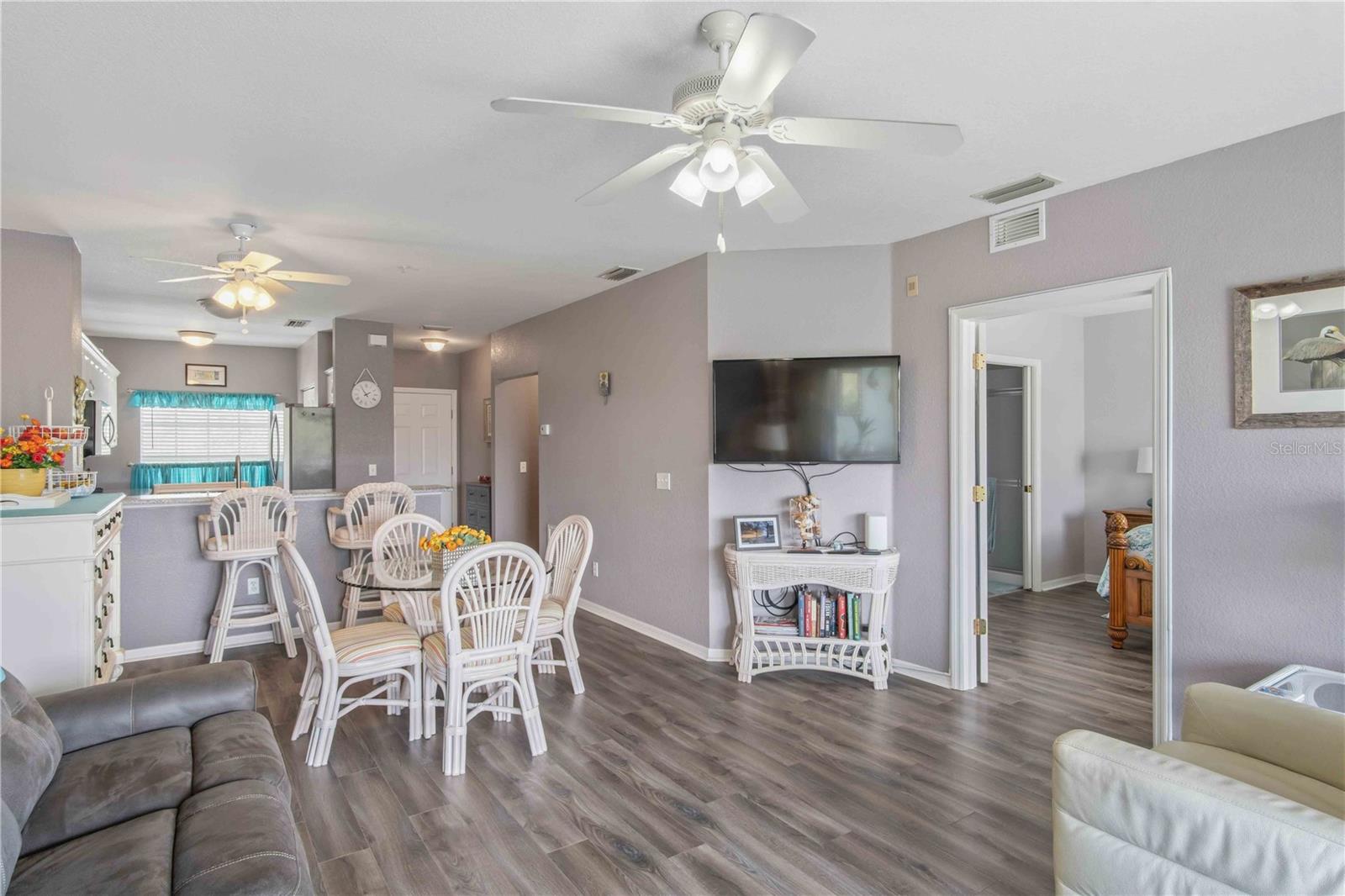 Image 30 of 54 For 19385 Water Oak Drive 304