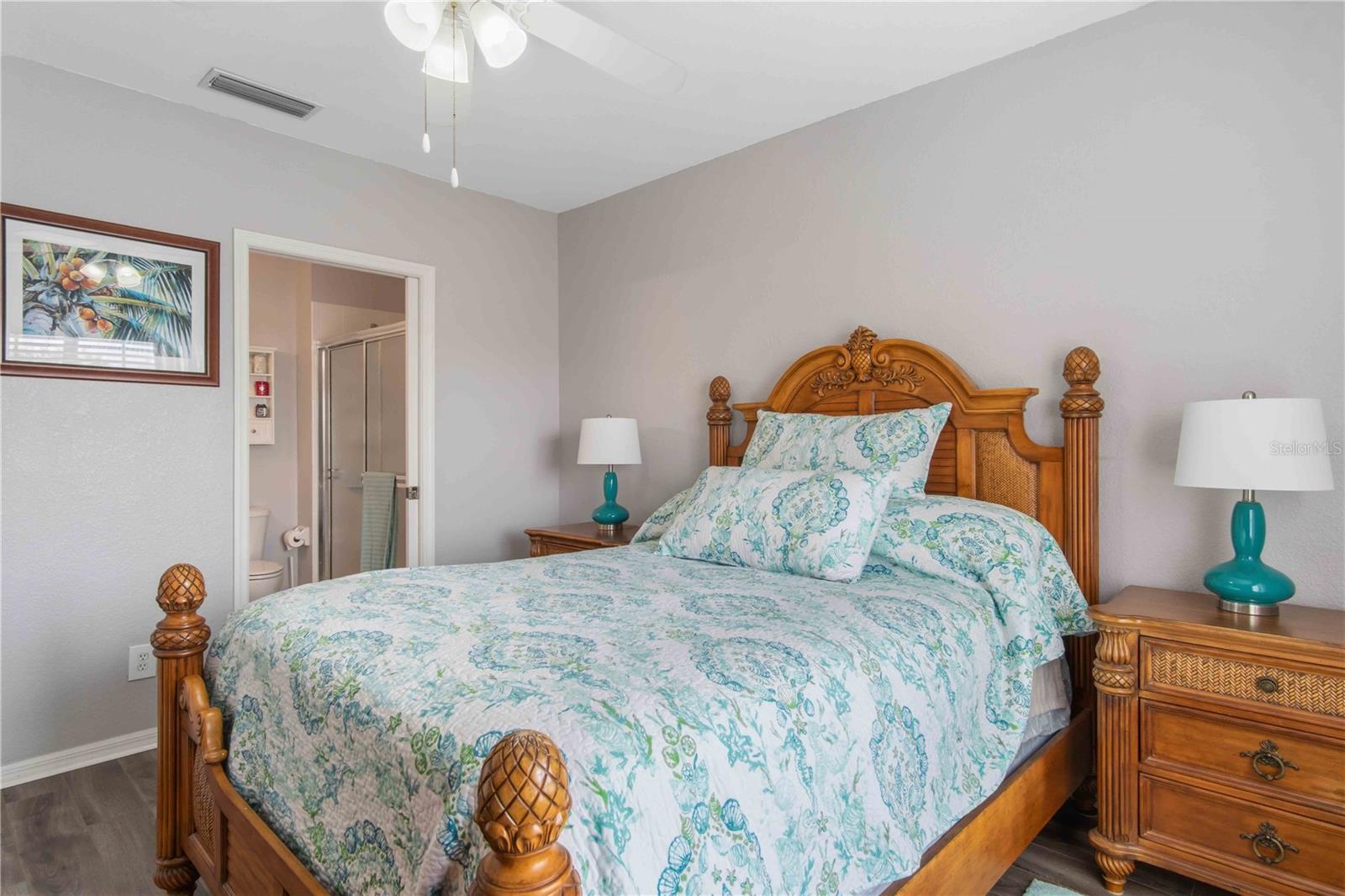 Image 34 of 54 For 19385 Water Oak Drive 304