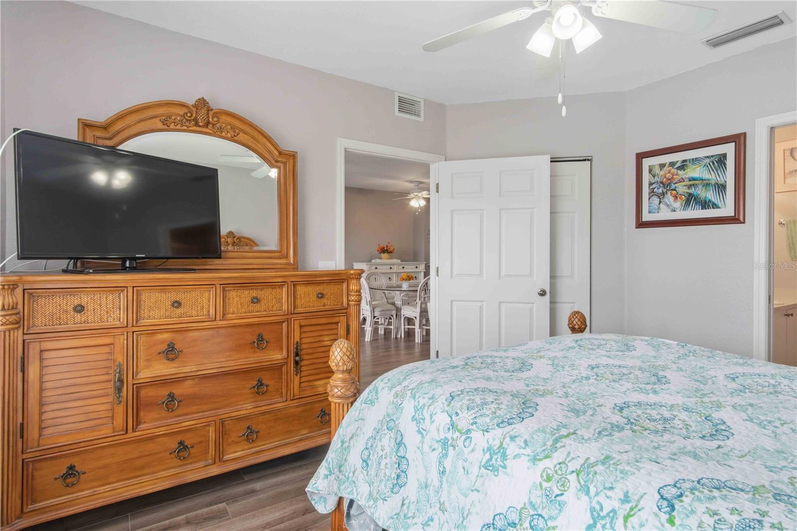 Image 35 of 54 For 19385 Water Oak Drive 304