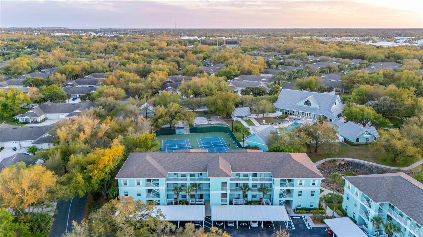 Image 47 of 54 For 19385 Water Oak Drive 304