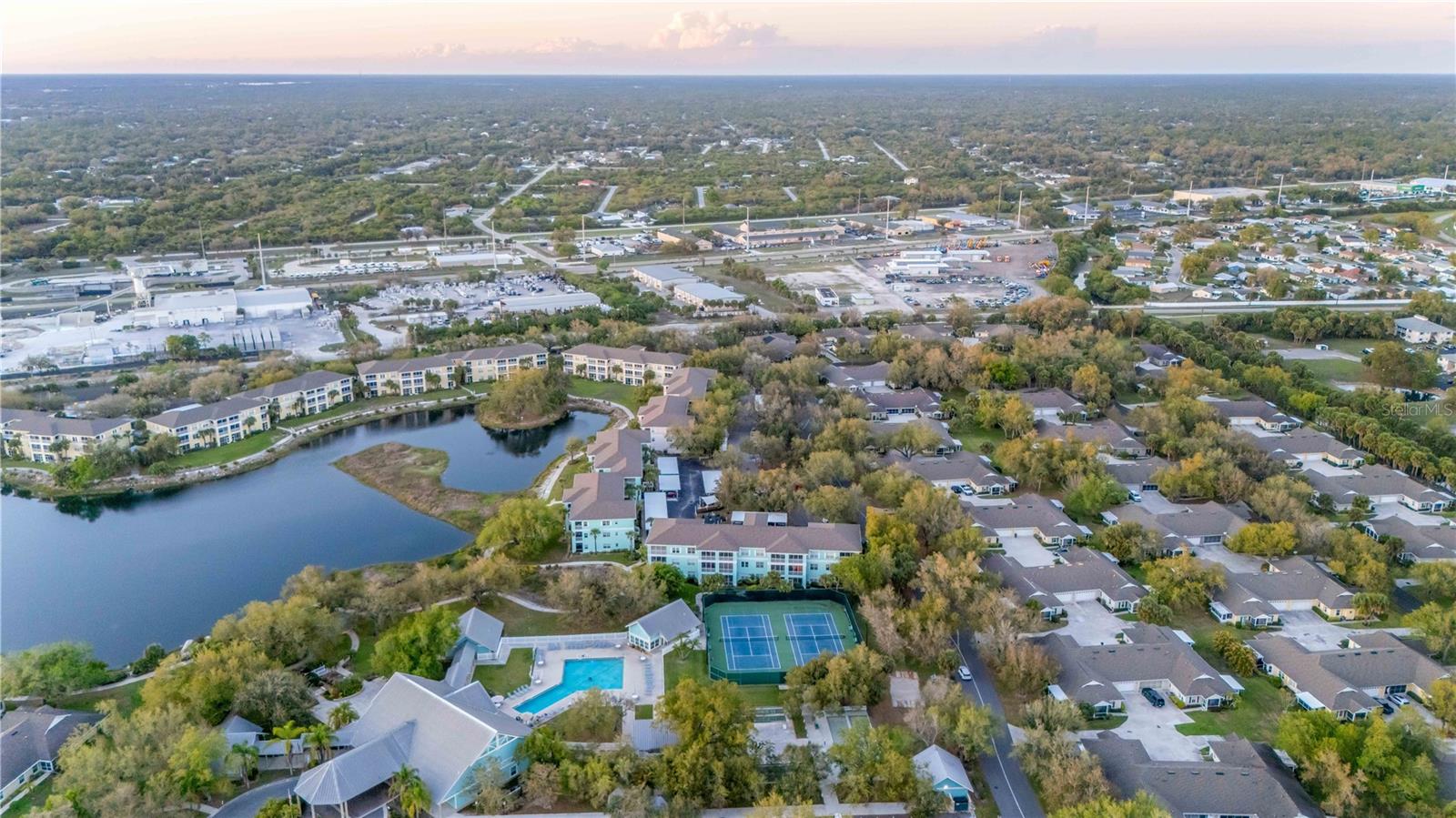 Image 49 of 54 For 19385 Water Oak Drive 304