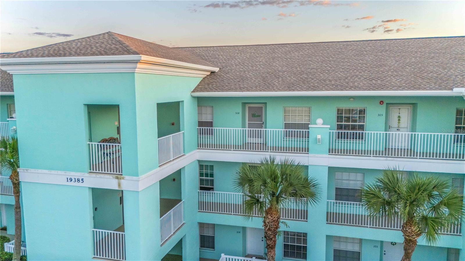 Image 6 of 54 For 19385 Water Oak Drive 304