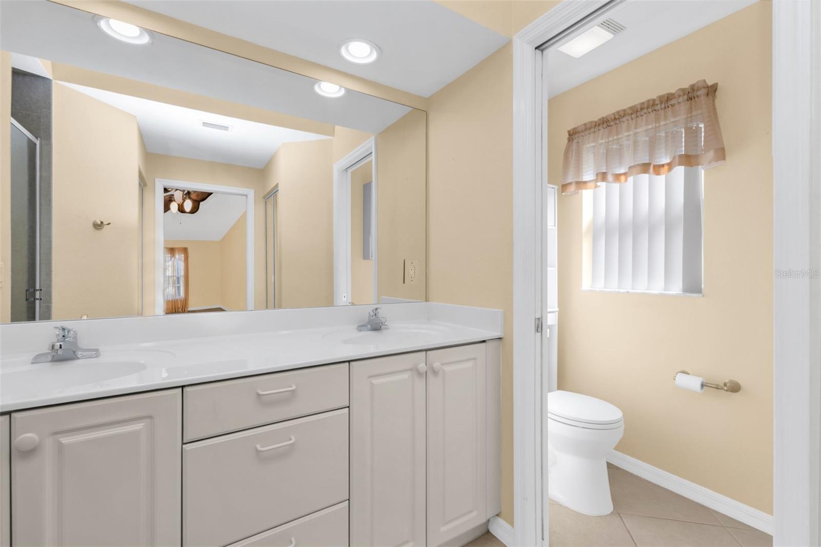 Image 29 of 34 For 3841 Albacete Circle 51