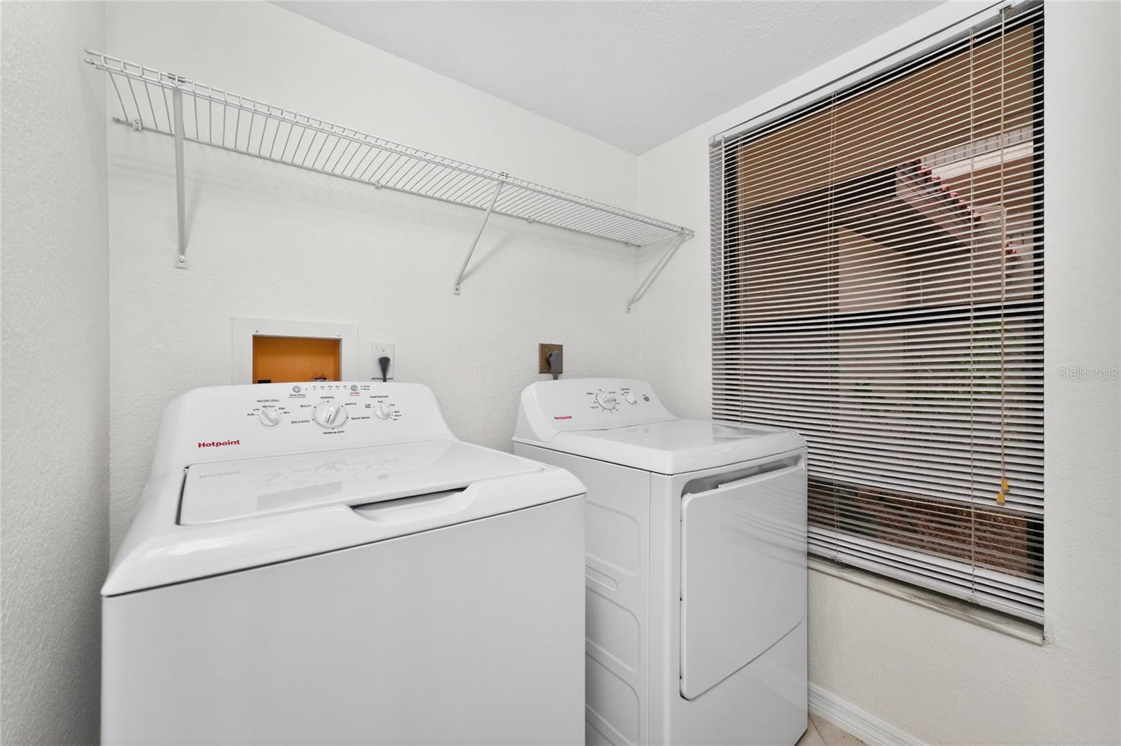 Image 26 of 38 For 2601 Marion Avenue 42a