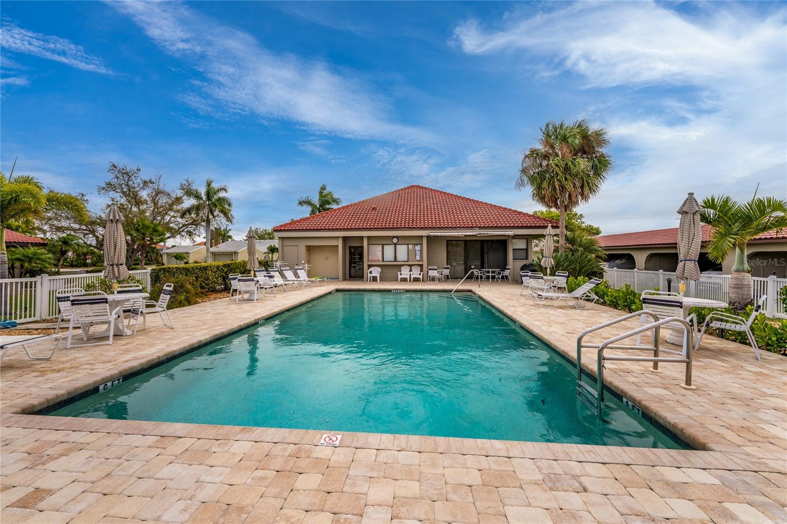 Image 31 of 38 For 2601 Marion Avenue 42a