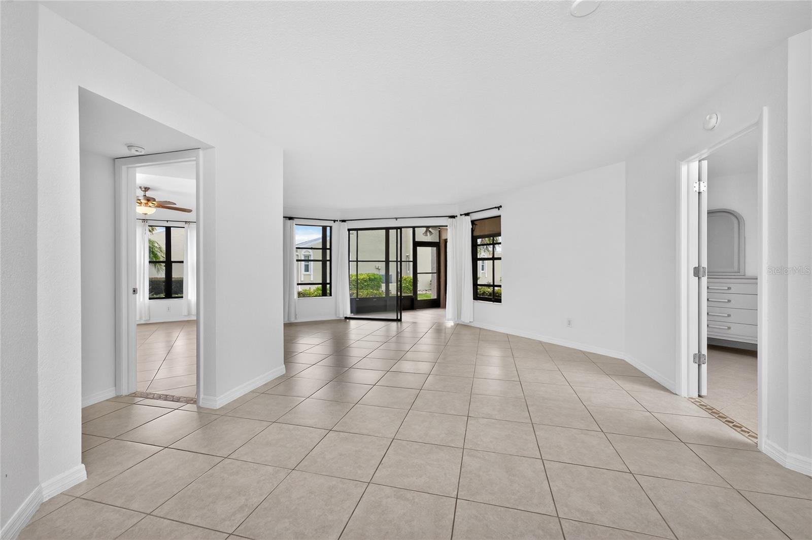 Image 8 of 38 For 2601 Marion Avenue 42a