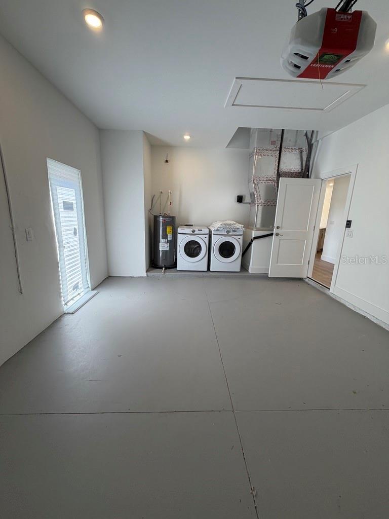 Image 15 of 29 For 723 Ivan Avenue S