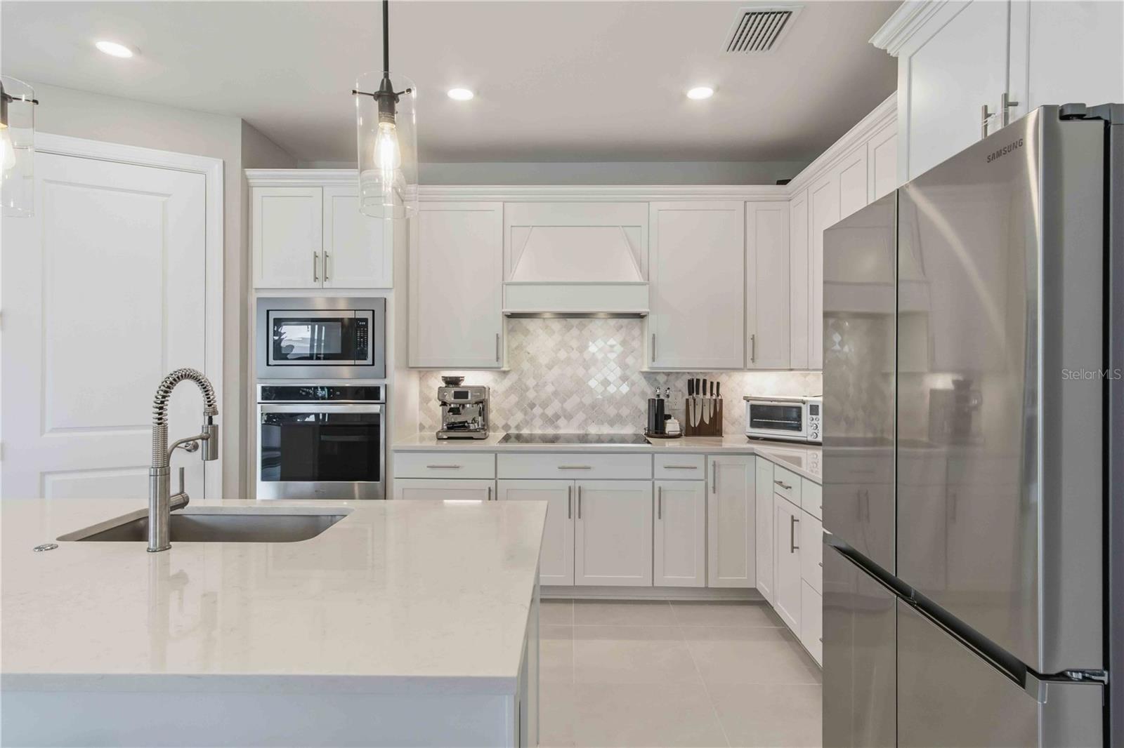 Image 17 of 86 For 2414 Gabel Oak Drive