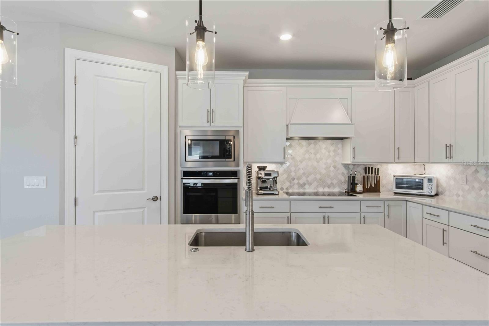 Image 19 of 86 For 2414 Gabel Oak Drive