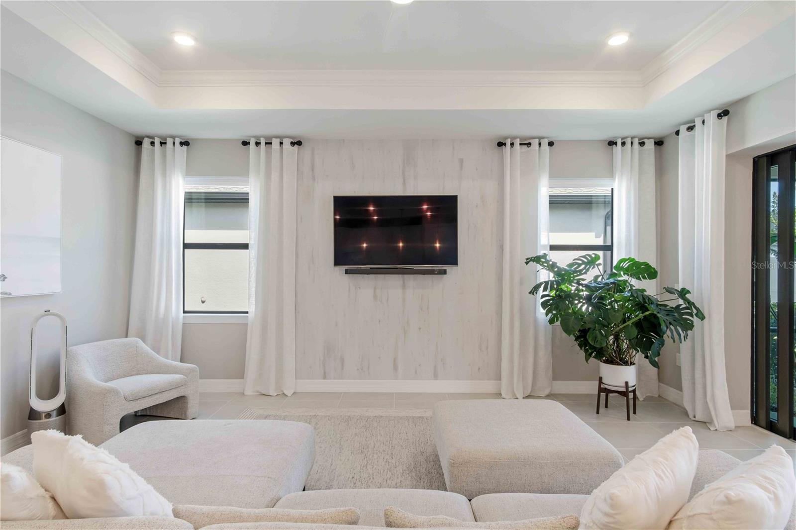 Image 39 of 86 For 2414 Gabel Oak Drive