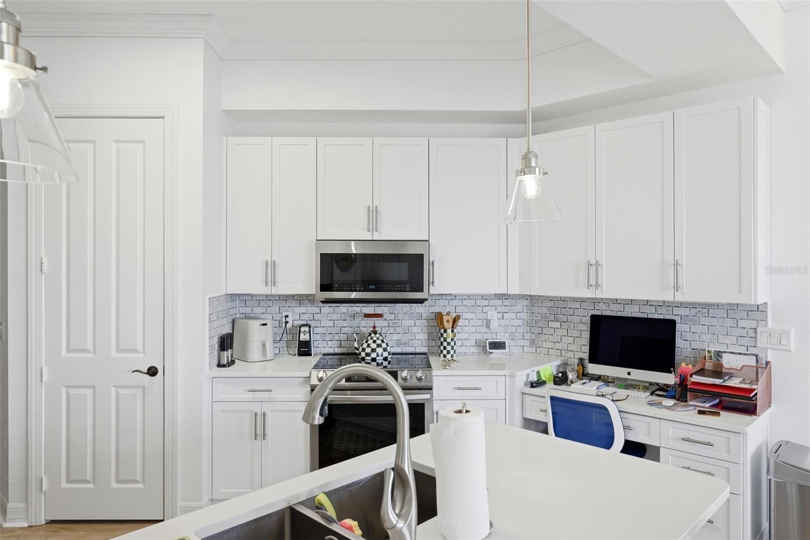 Image 24 of 57 For 96 Vivante Boulevard 9625