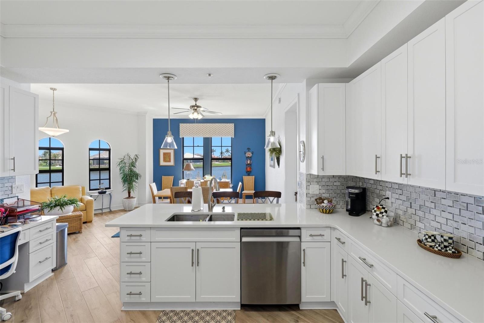 Image 25 of 57 For 96 Vivante Boulevard 9625