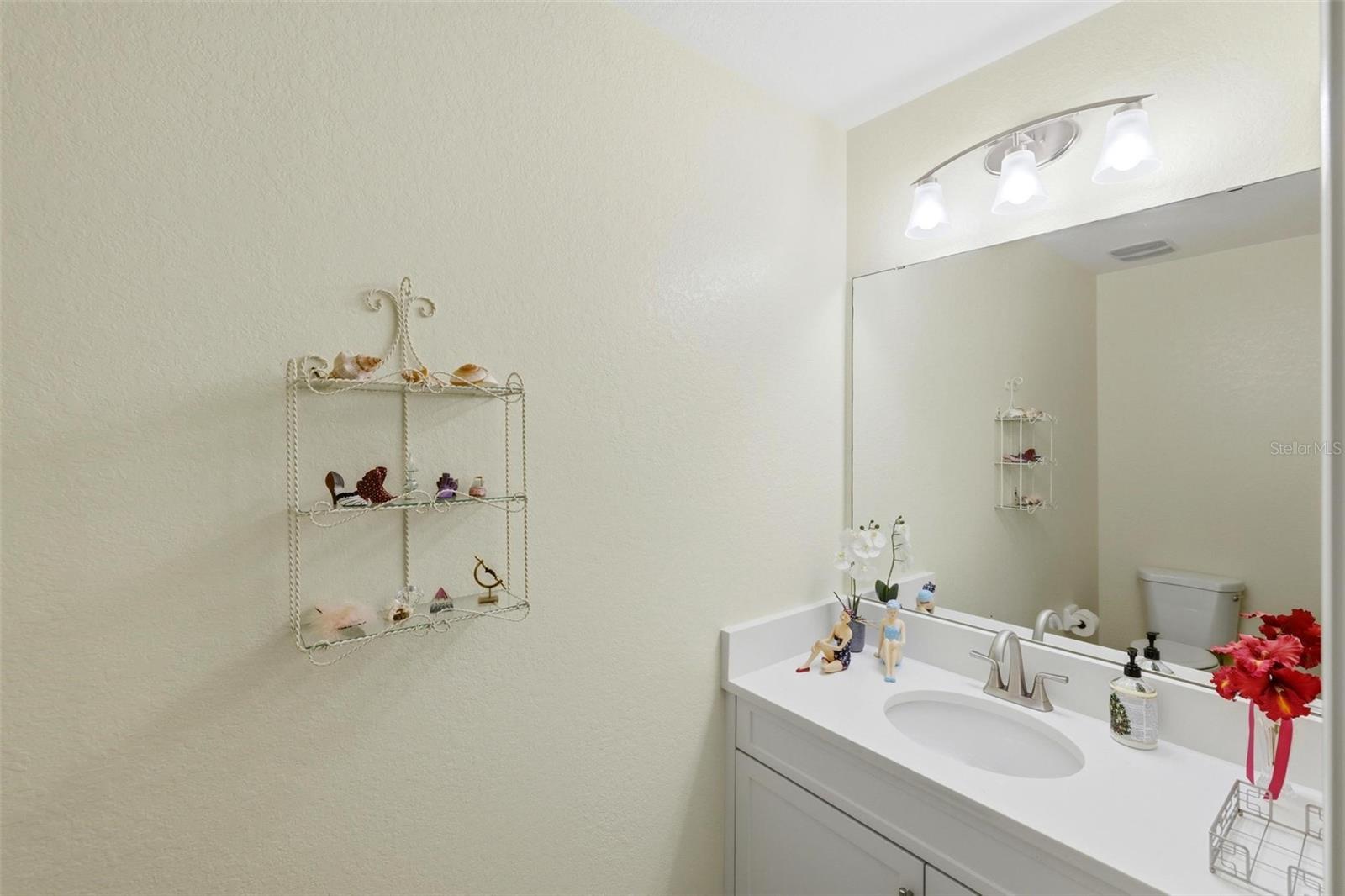 Image 35 of 57 For 96 Vivante Boulevard 9625