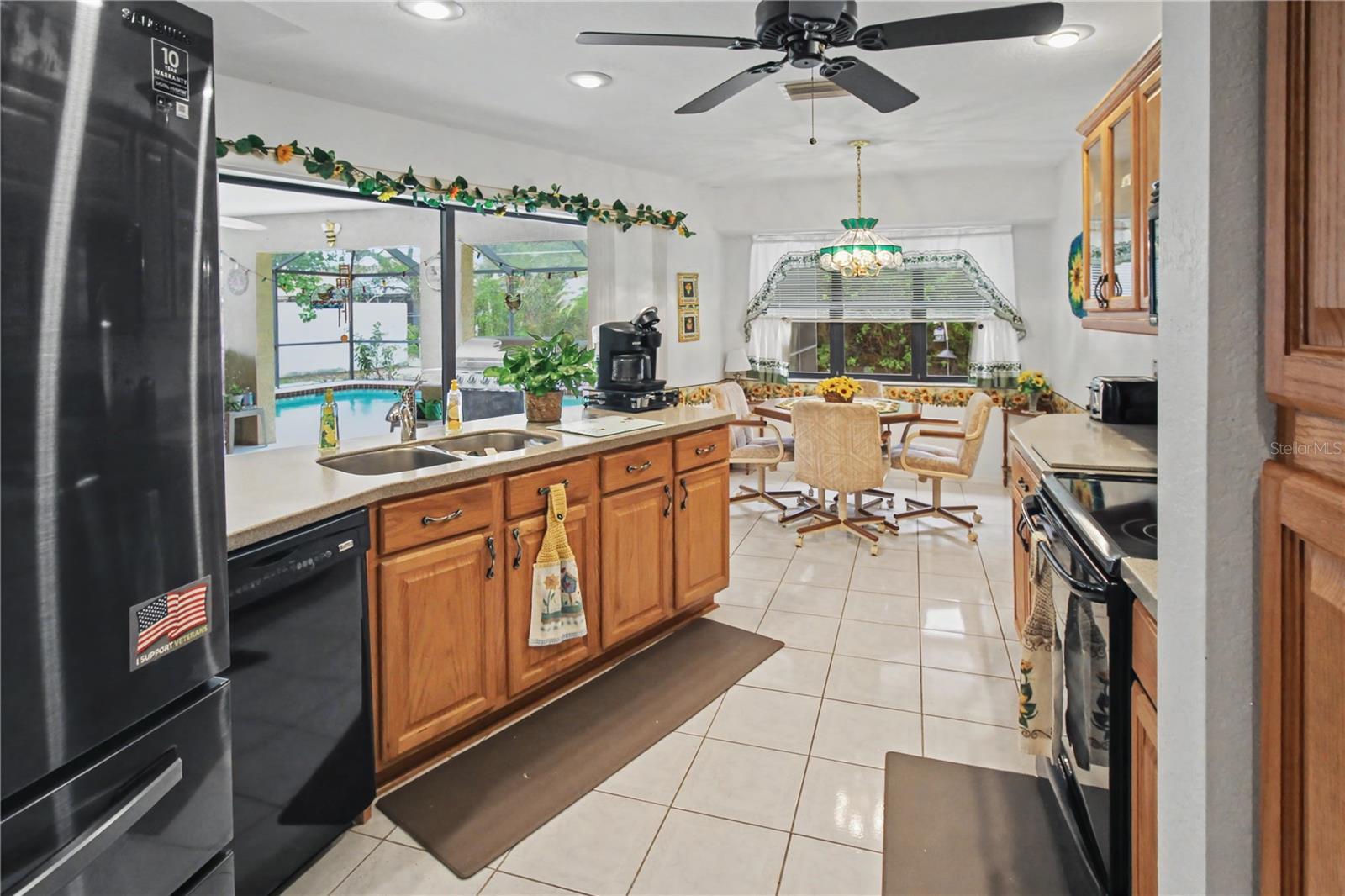 Image 5 of 16 For 191 Harrisburg Street