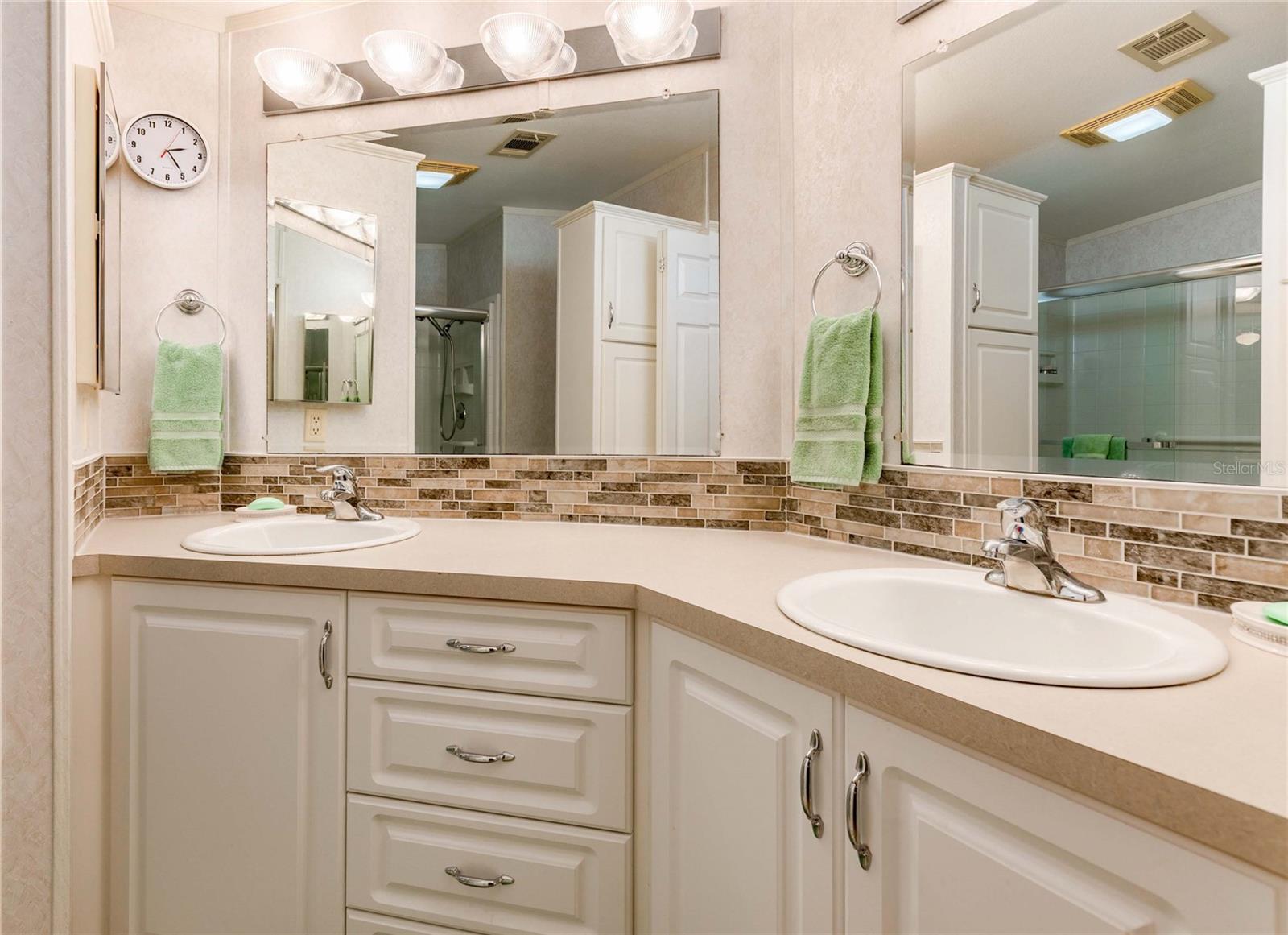 Image 14 of 50 For 2100 Kings Highway 729