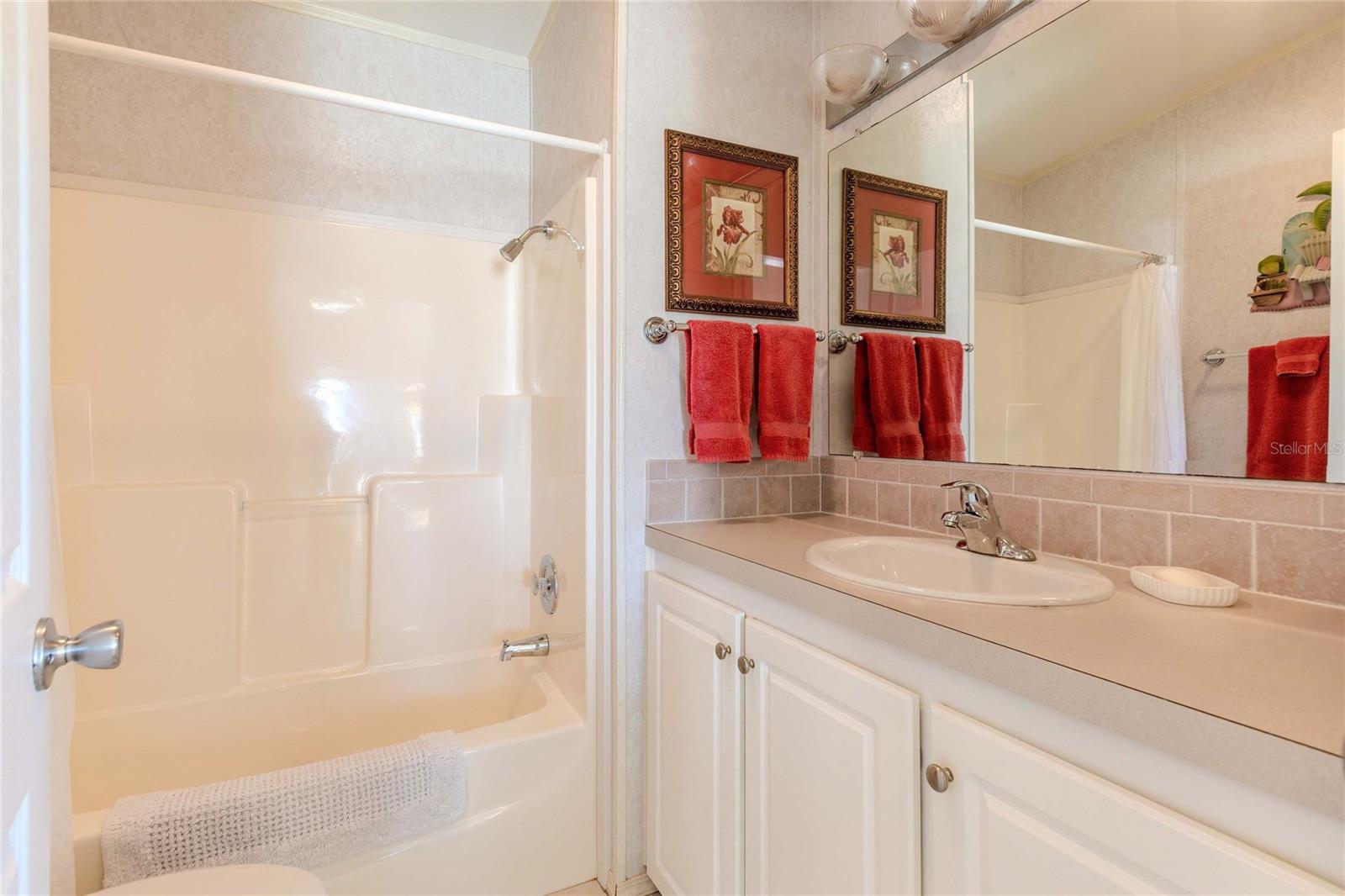 Image 17 of 50 For 2100 Kings Highway 729