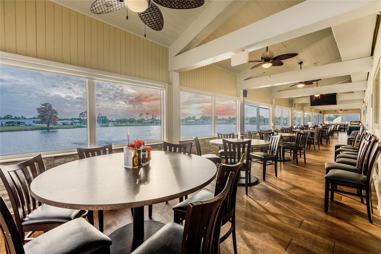 Image 26 of 50 For 2100 Kings Highway 729